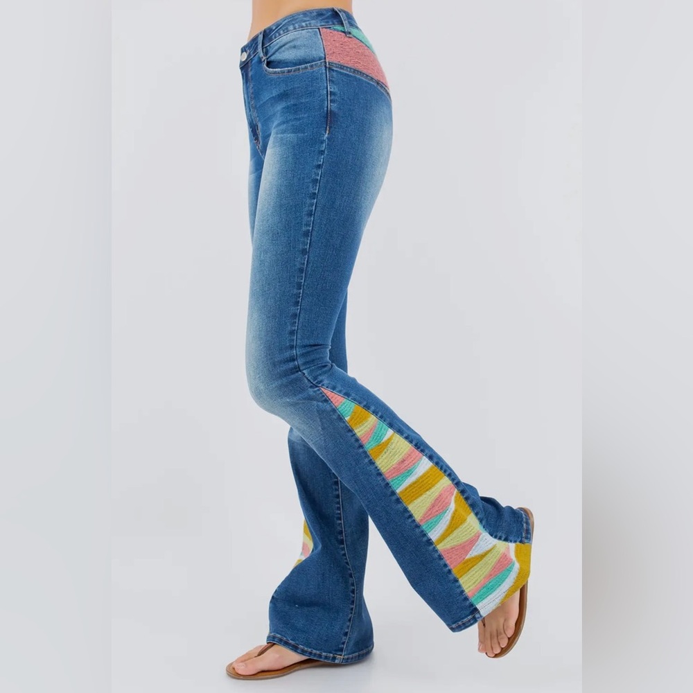Sunrise Embroidery Bootcut Bellbottom Jeans